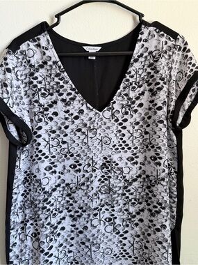 Calvin Klein Black & White V-Neck Logo Print Tunic